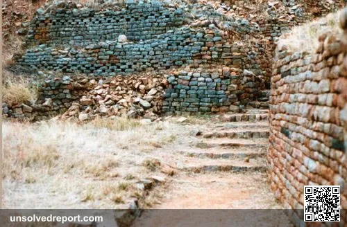 Khami Ruins and steps