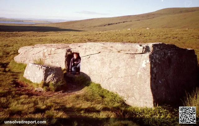A Megalithic Mystery - The Dwarfie Stane A tomb hewn from a solid stone and over 5000 years old, the Dwarfie Stane is o…