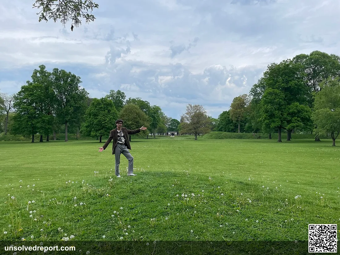 Central mound at the Newark Great Circle, part of the Newark Earthworks and Hopewell Ceremonial Earthworks World Herita…